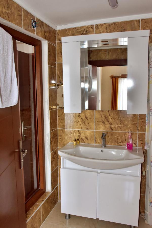 Melles Otel & Apart Αττάλεια Εξωτερικό φωτογραφία